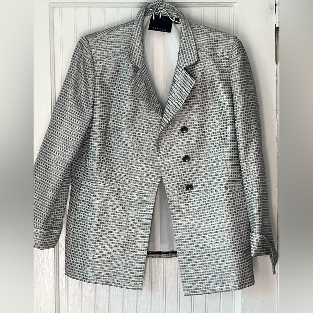Carlisle Women's Black and Gray Patterned Blazer
